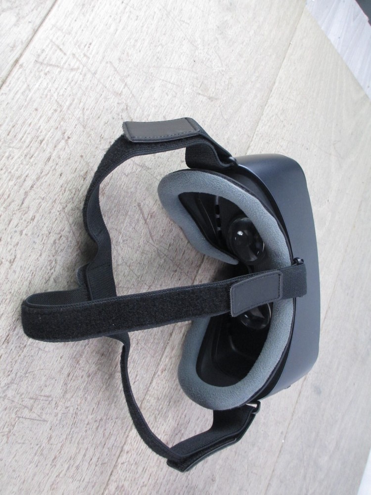 NO CONTROLLER Samsung Gear VR Powered By Oculus Virtual Headset