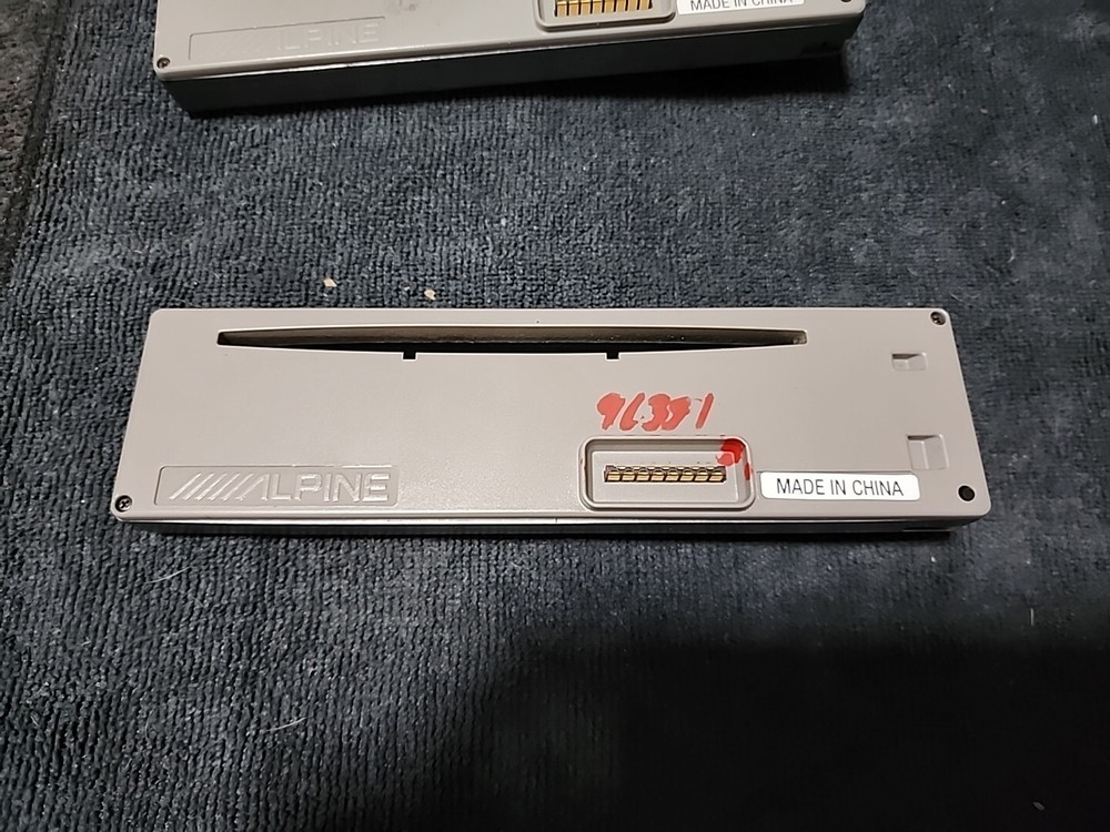 Alpine CDE-9843 CD Receiver Faceplate ONLY TESTED
