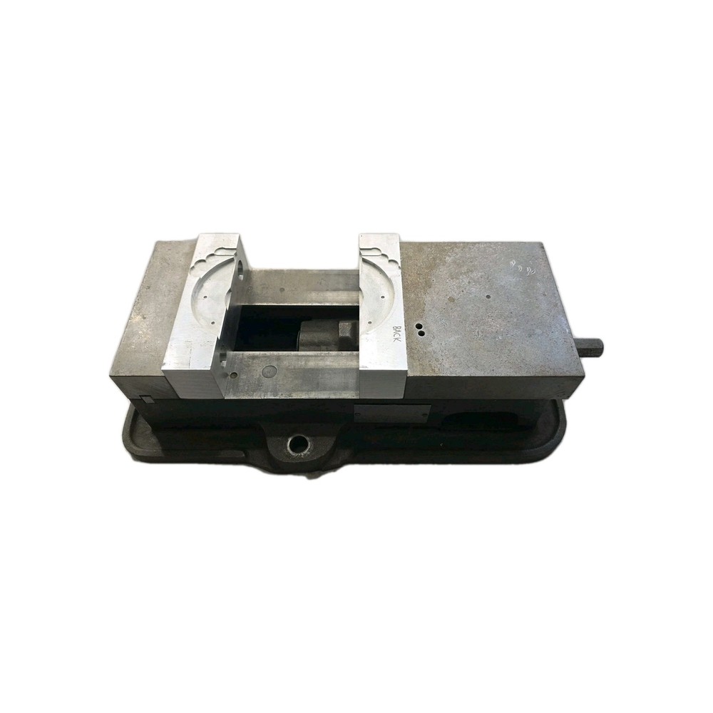 KURT ANGLOCK 6" MILLING MACHINE VISE - NO HANDLE - D-60