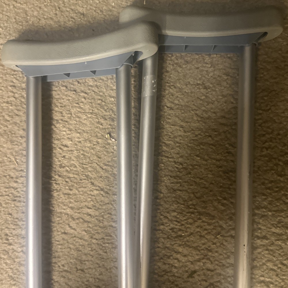 crutches adult used