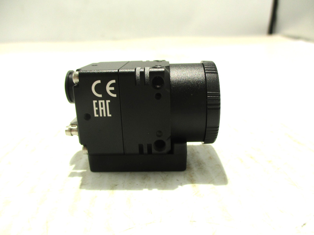 NEW OMRON FH-SC05R ROLLING SHUTTER CAMERA