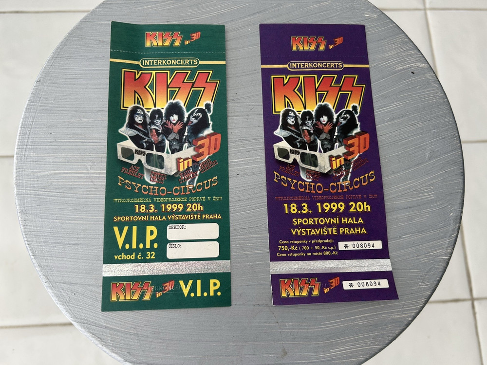 1999 Lot of (2) Kiss Psycho-Circus 3D includes one VIP Ticket PRAQUE