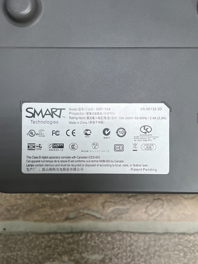 Smart Technologies UF55 SBP-10X Projector