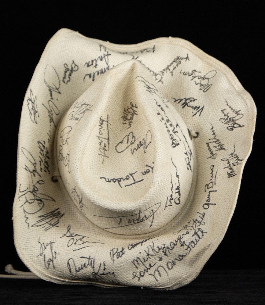 ALAN JACKSON - HAT SIGNED WITH CO-SIGNERS