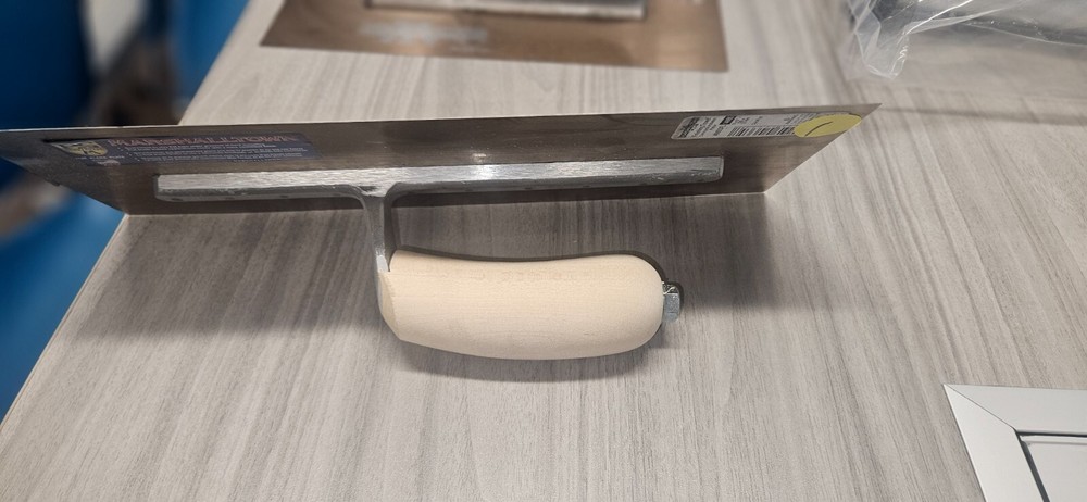 12x5 trowel wood handle