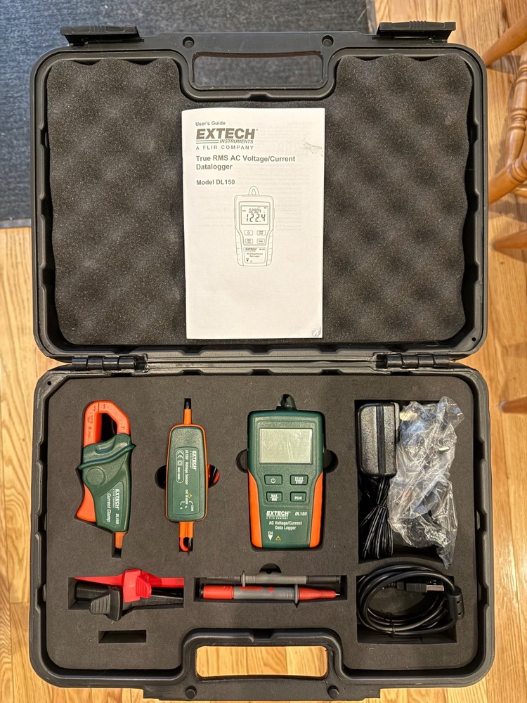 Extech DL 150 True RMS AC Voltage / Current  Data logger, great condition w/case