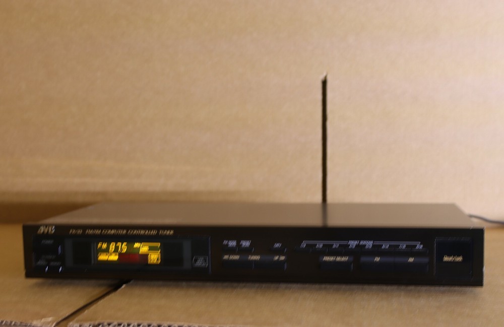 Vintage JVC FX-33BK Stereo Tuner AM/FM Computer Controlled