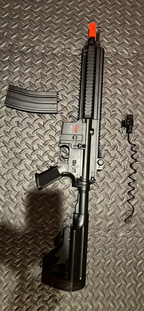 airsoft gun
