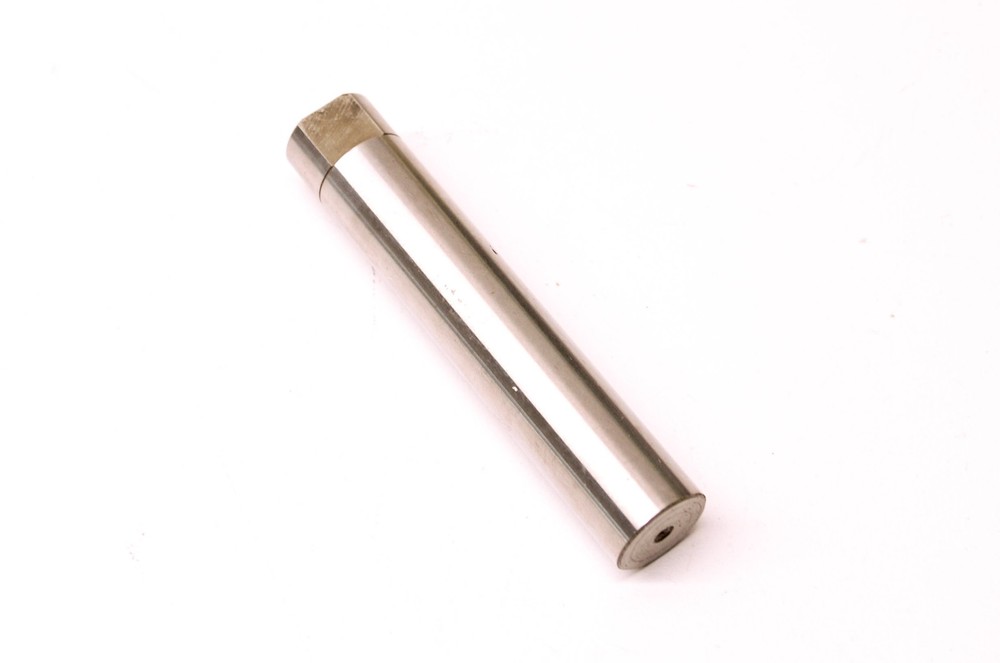 Spicer 3918 Idler Shaft NOS