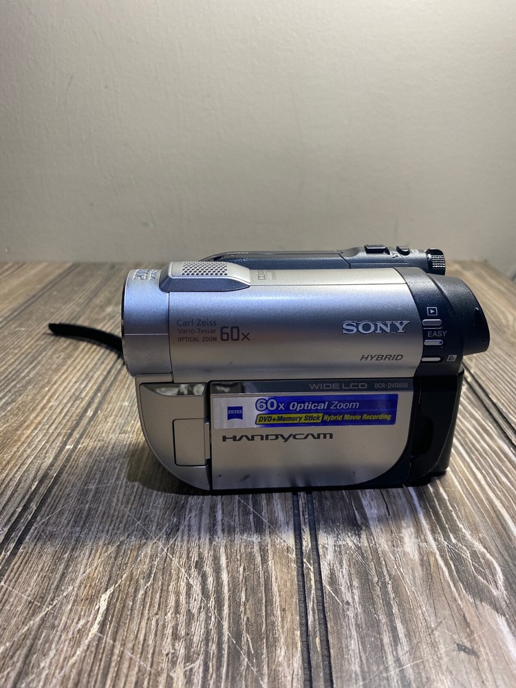 SONY DCR-DVD650 Digital Camera Recorder -As-Is Read