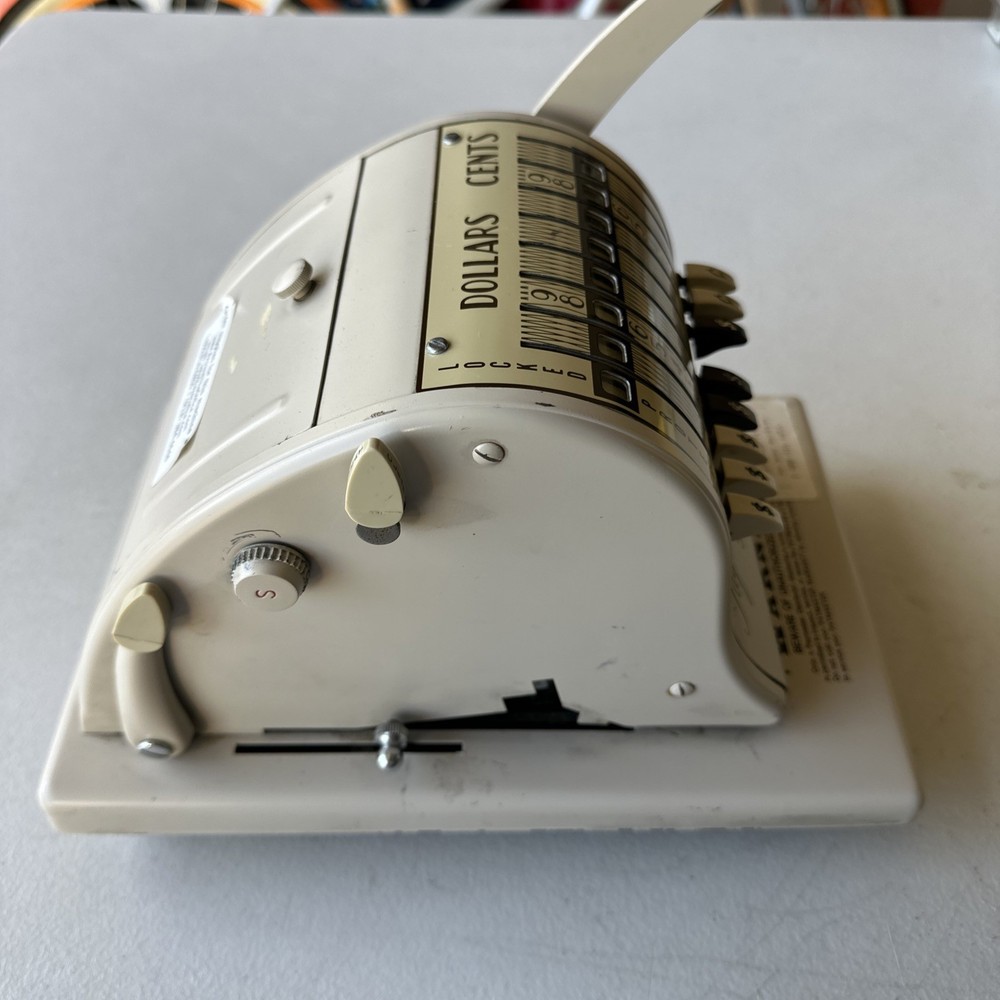 Paymaster 8000 Check Writer Beige w/key