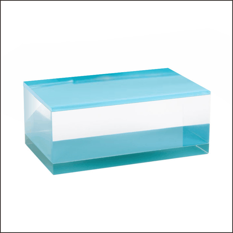 Optical Display - d7.LTB - Large Rectangular Acrylic Block in Light Blue