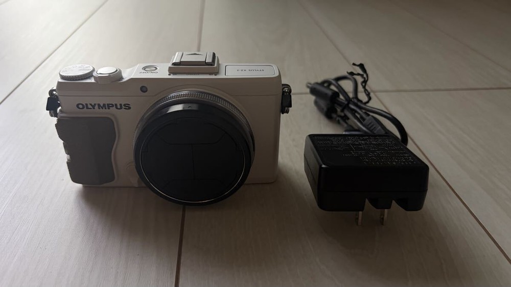 OLYMPUS digital camera STYLUS XZ-2