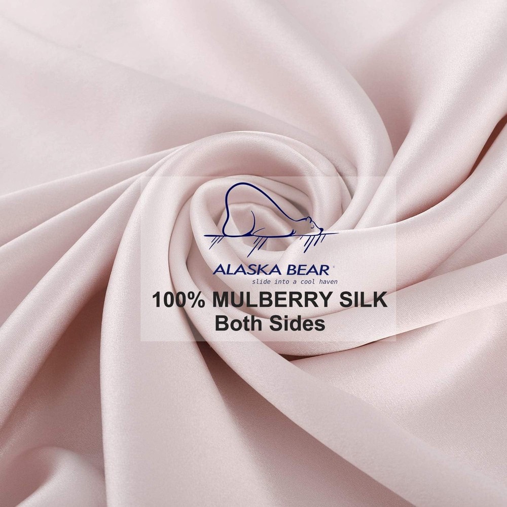 Soft pillowcase with randomly selected colored hair tie Gift box Standard