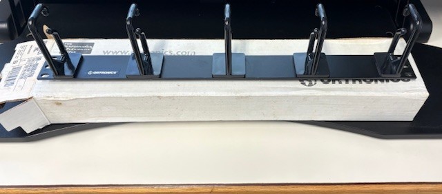 Ortronics 808004759, Cable Management Panel with (5) Horizontal Plastic