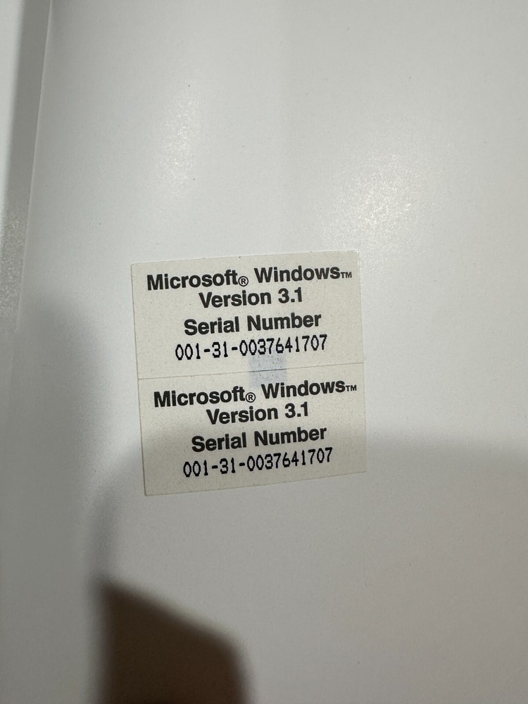 Microsoft Windows Version 3.1 Users Guide 1993 WCC 5680 Book Only Operating Sys