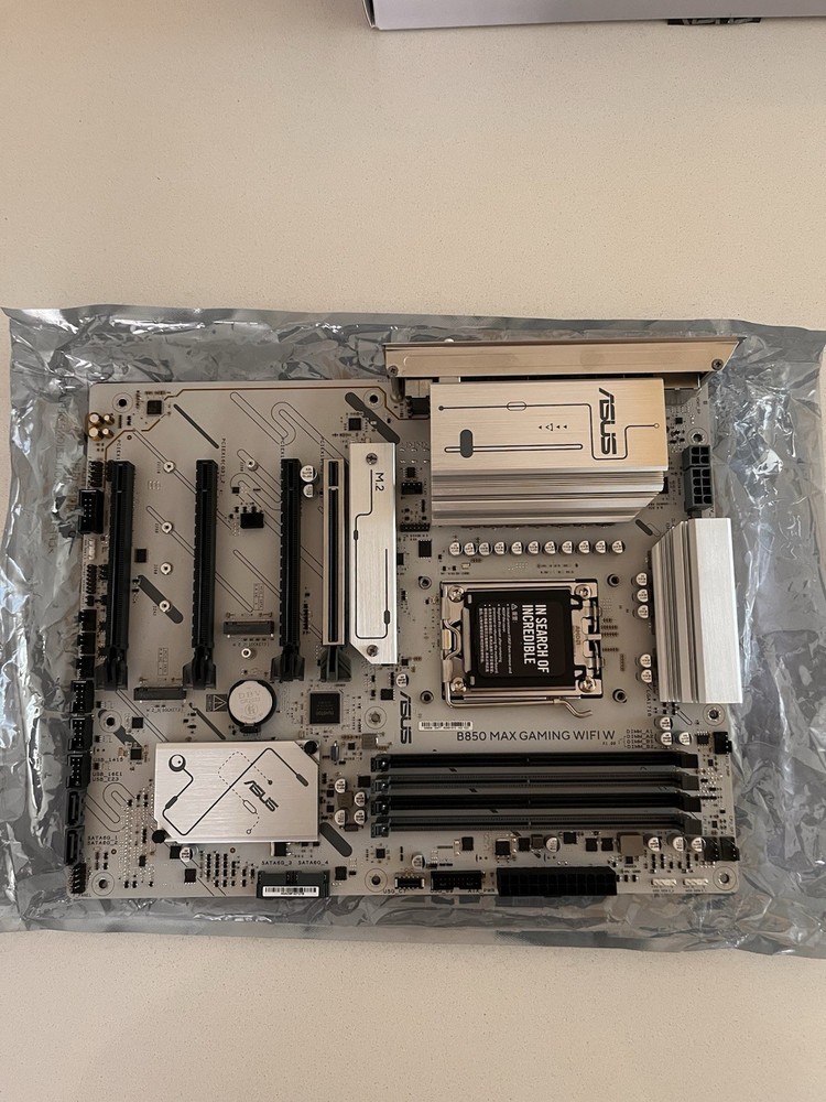 ASUS B850 Max Gaming-White with Wifi