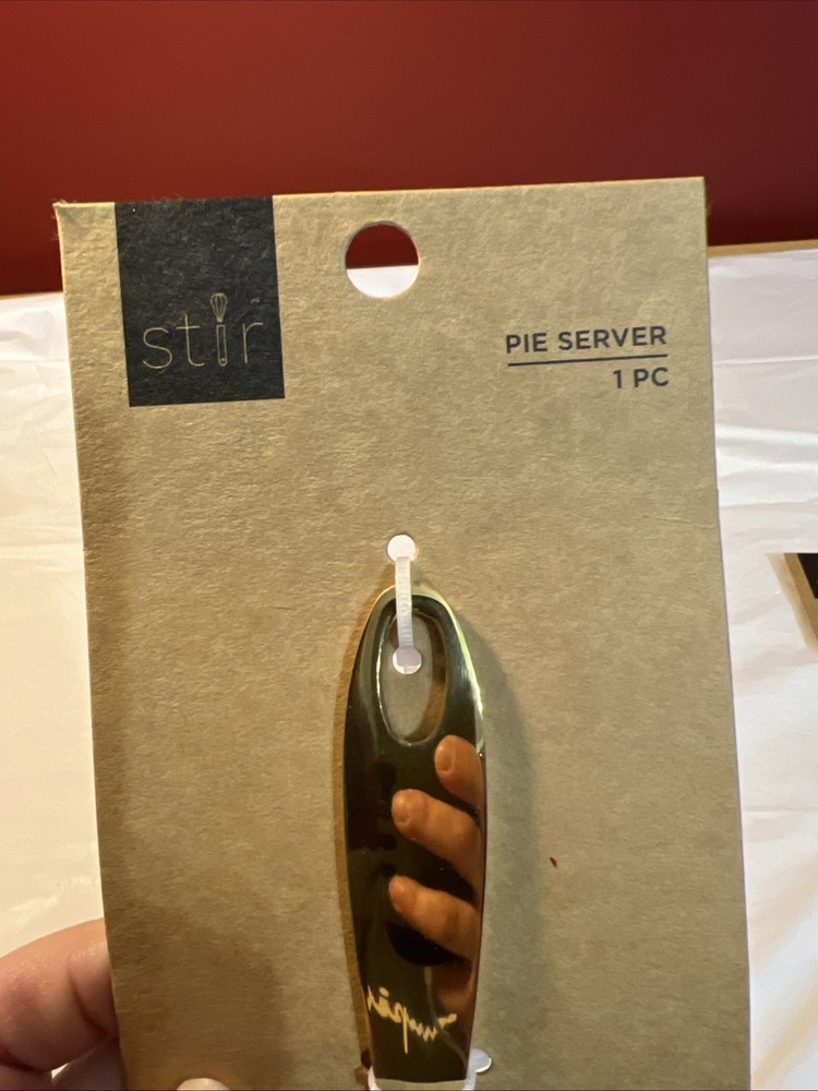 Stir Gold Tone Pie Server
