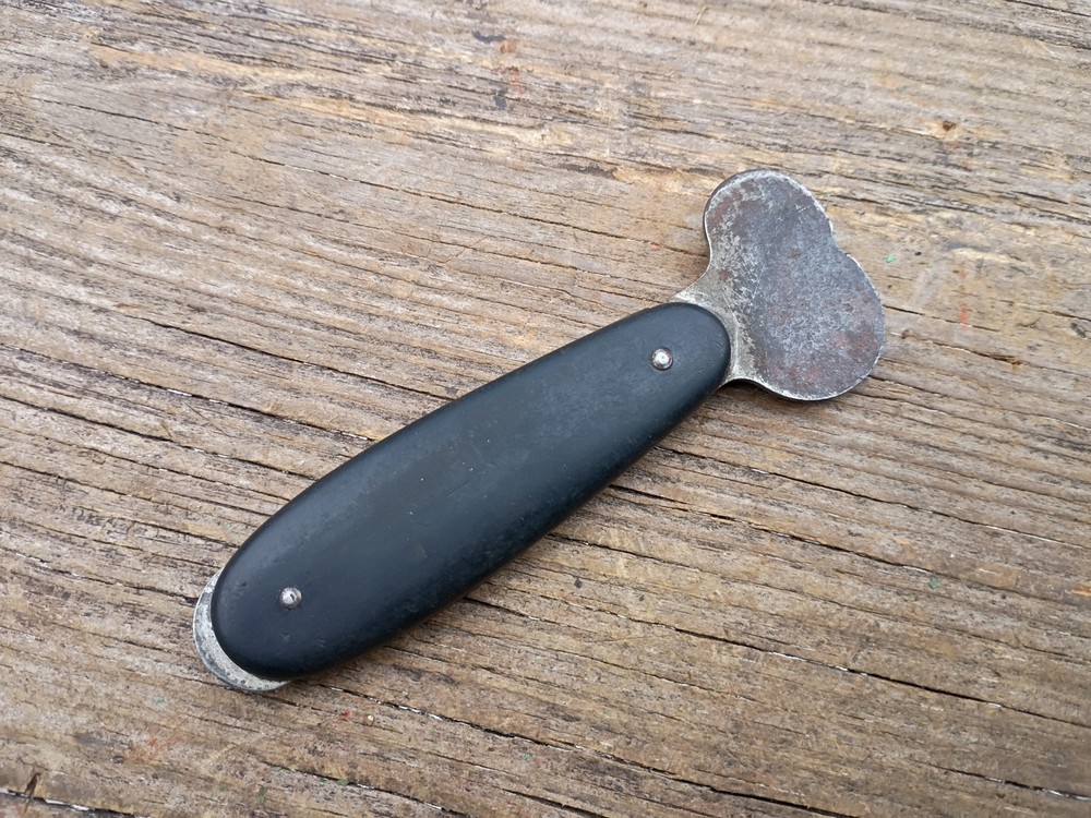Vintage Camillus Snoopy Tool Bakelite Handle Aircraft Pilot Tool