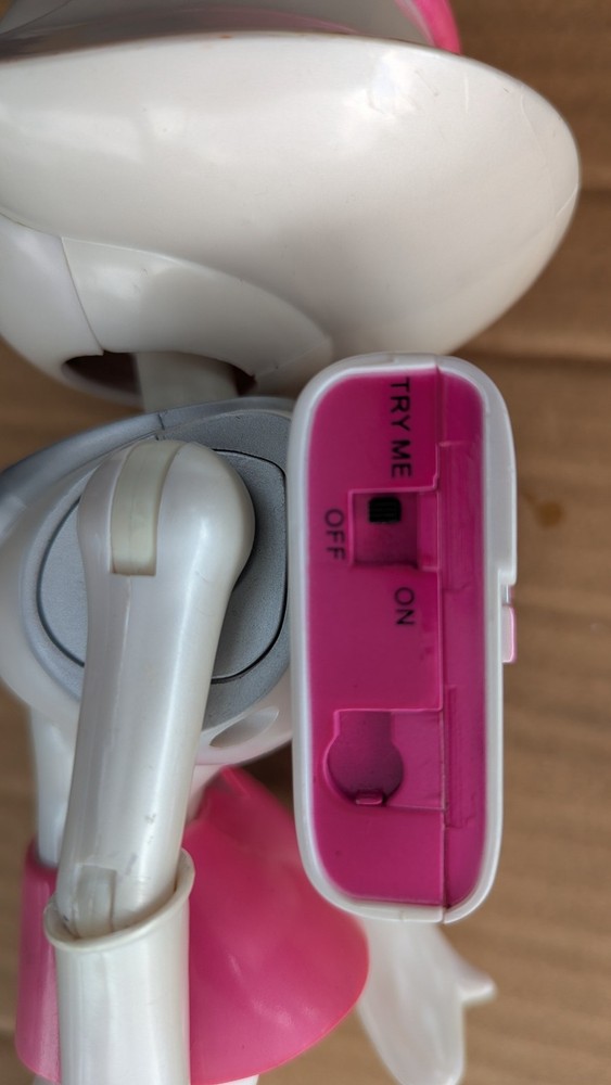 Sakura Best Friend Robot Interactive Electronic ( Works )