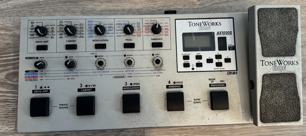 Korg Toneworks AX1000G Electric Guitar Multi-Effects Modeling Processor UNTESTED