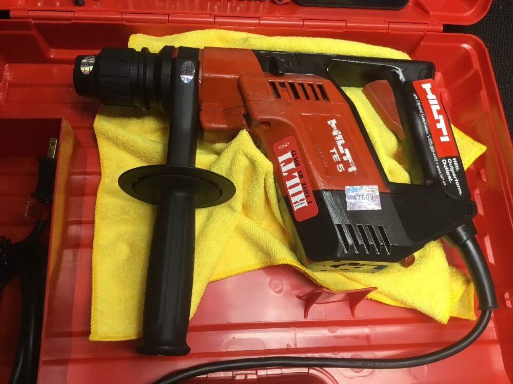 HILTI TE 5 PREOWNED, FREE ANDROID TABLET, REINFORCED HANDLE, BITS, FAST SHIP