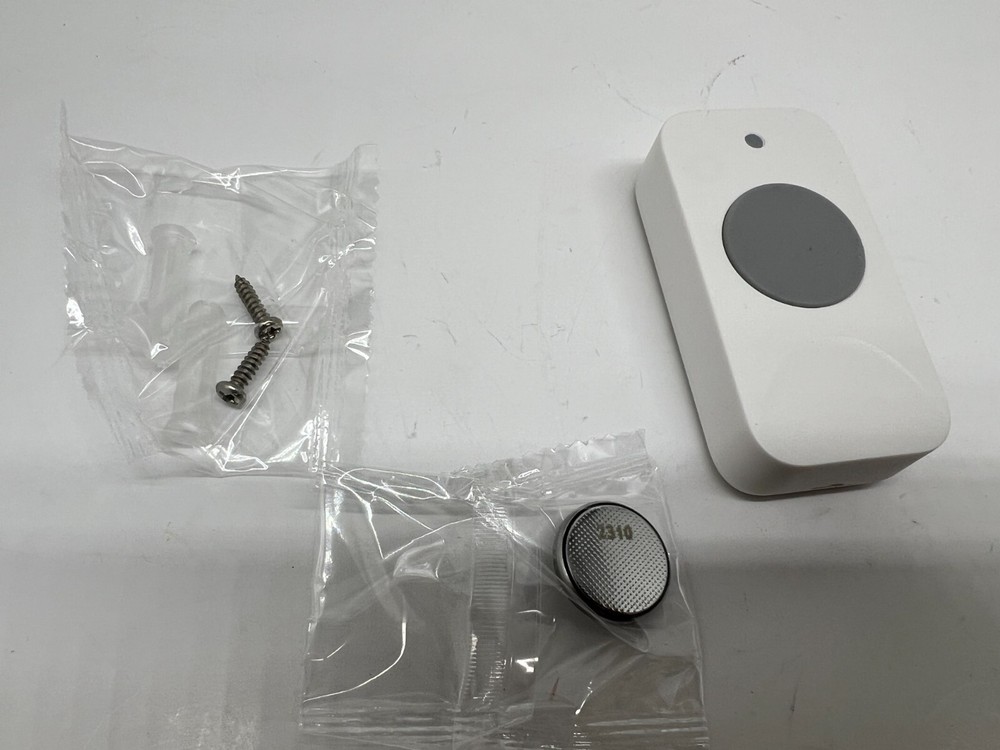 Newhouse Hardware Wireless Chime with LED Light & Push Button WCMBRG White