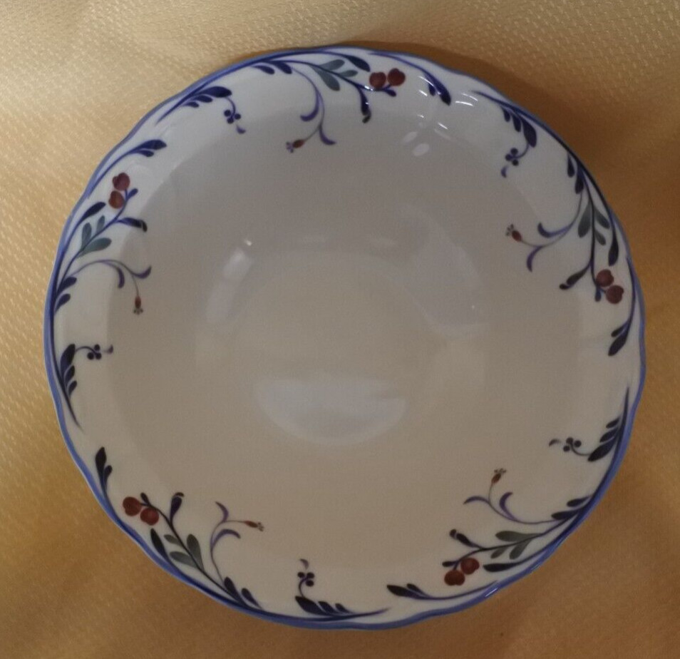 EPOCH BERRY GROVE Serving Bowl