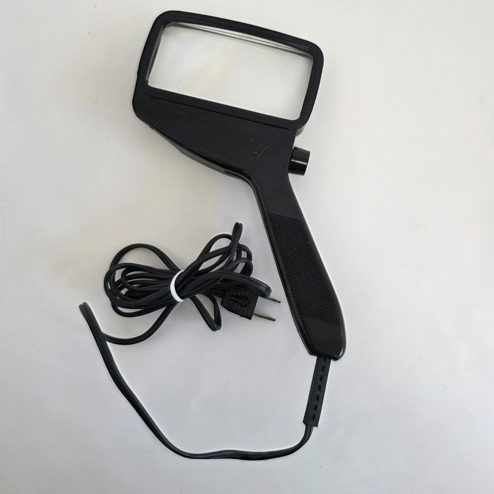 Vintage Bausch & Lomb Illuminated Rectangular Reader Lighted Magnifying Glass