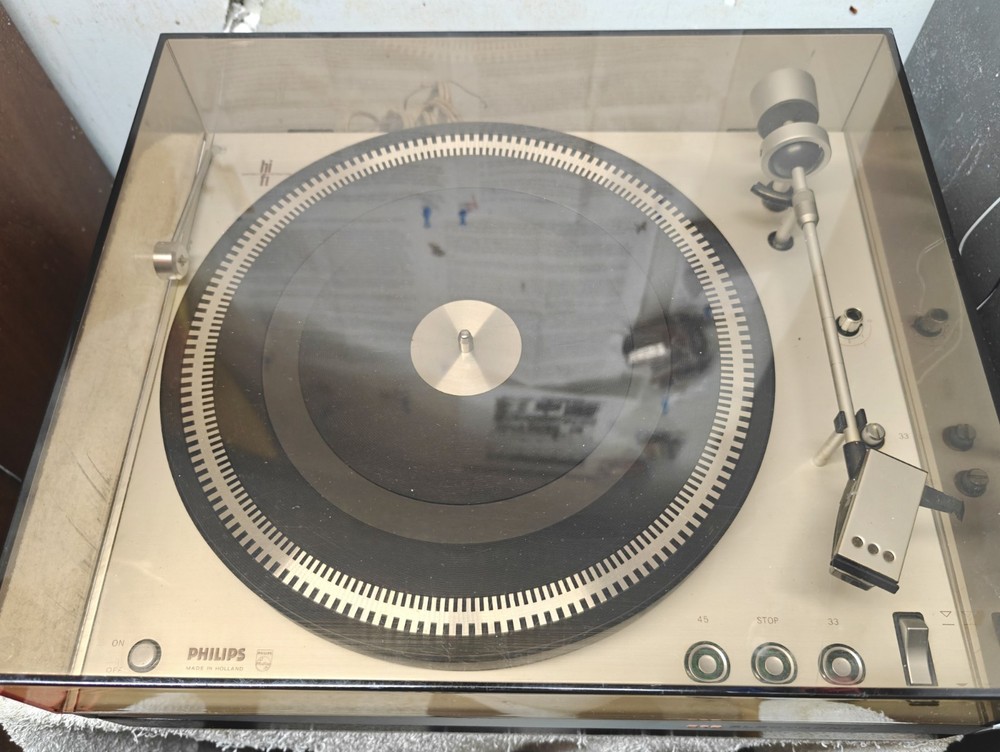 Vintage Philips 212 Electronic Turntable Record Player - Partially Working*READ*