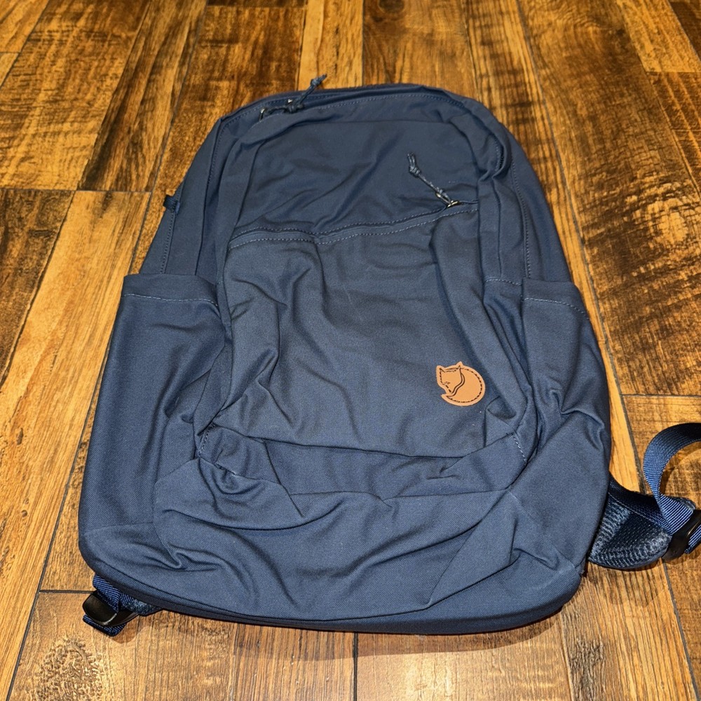 Fjallraven Raven 28/navy