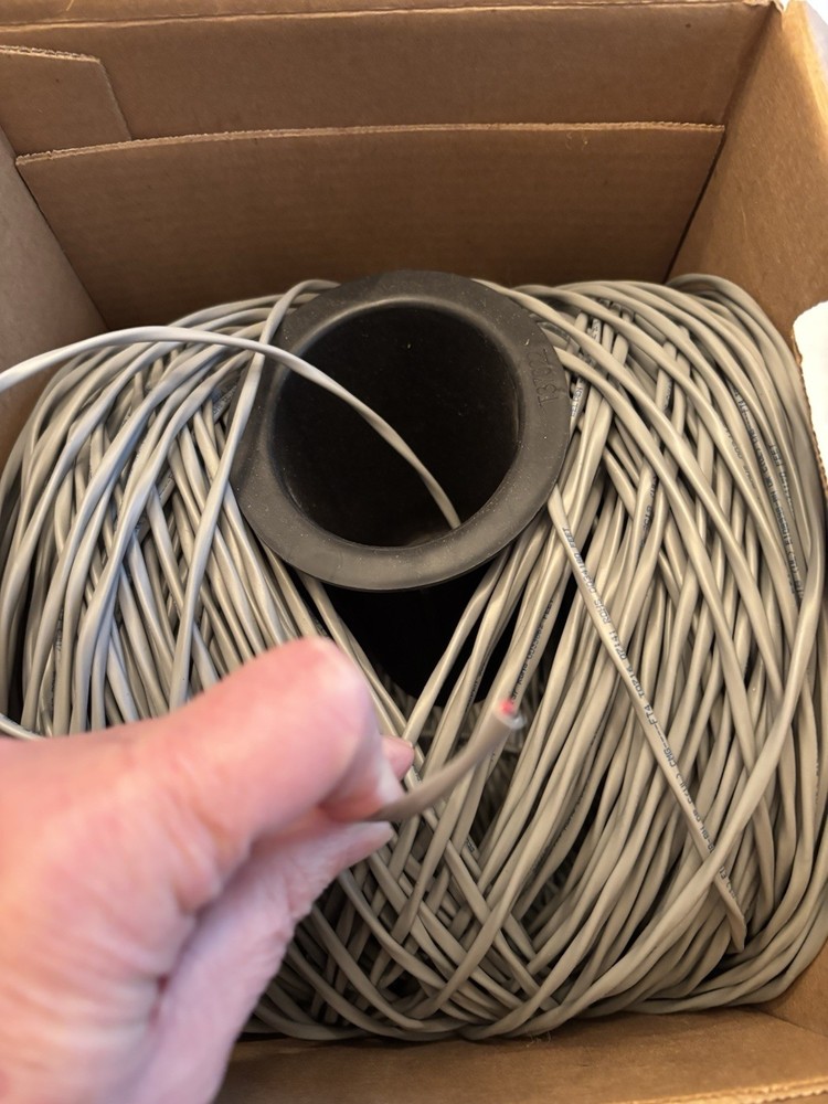 BELDEN COMMUNICATION CABLE 5300UE 008