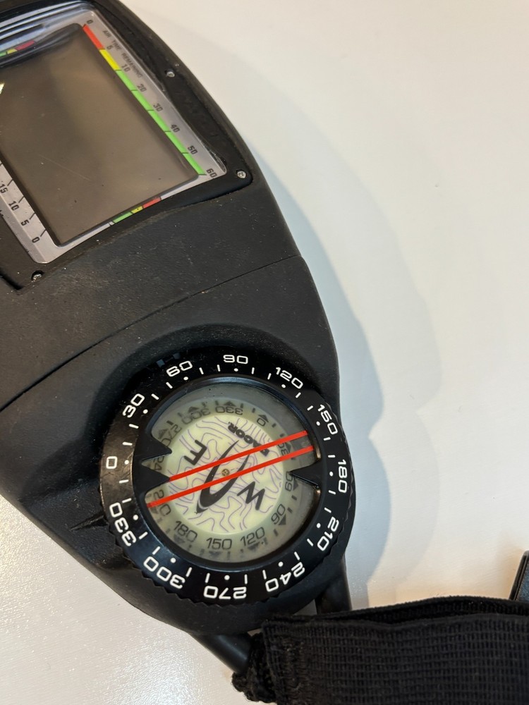 Dacor Extreme Access Wireless Scuba Dive Wrist Computer + Case + Compass