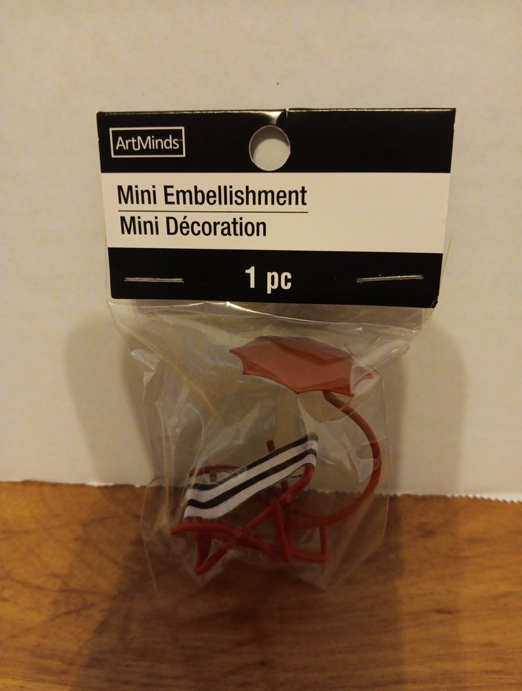 (4) Mini Art Minds Embellishments Beach Theme
