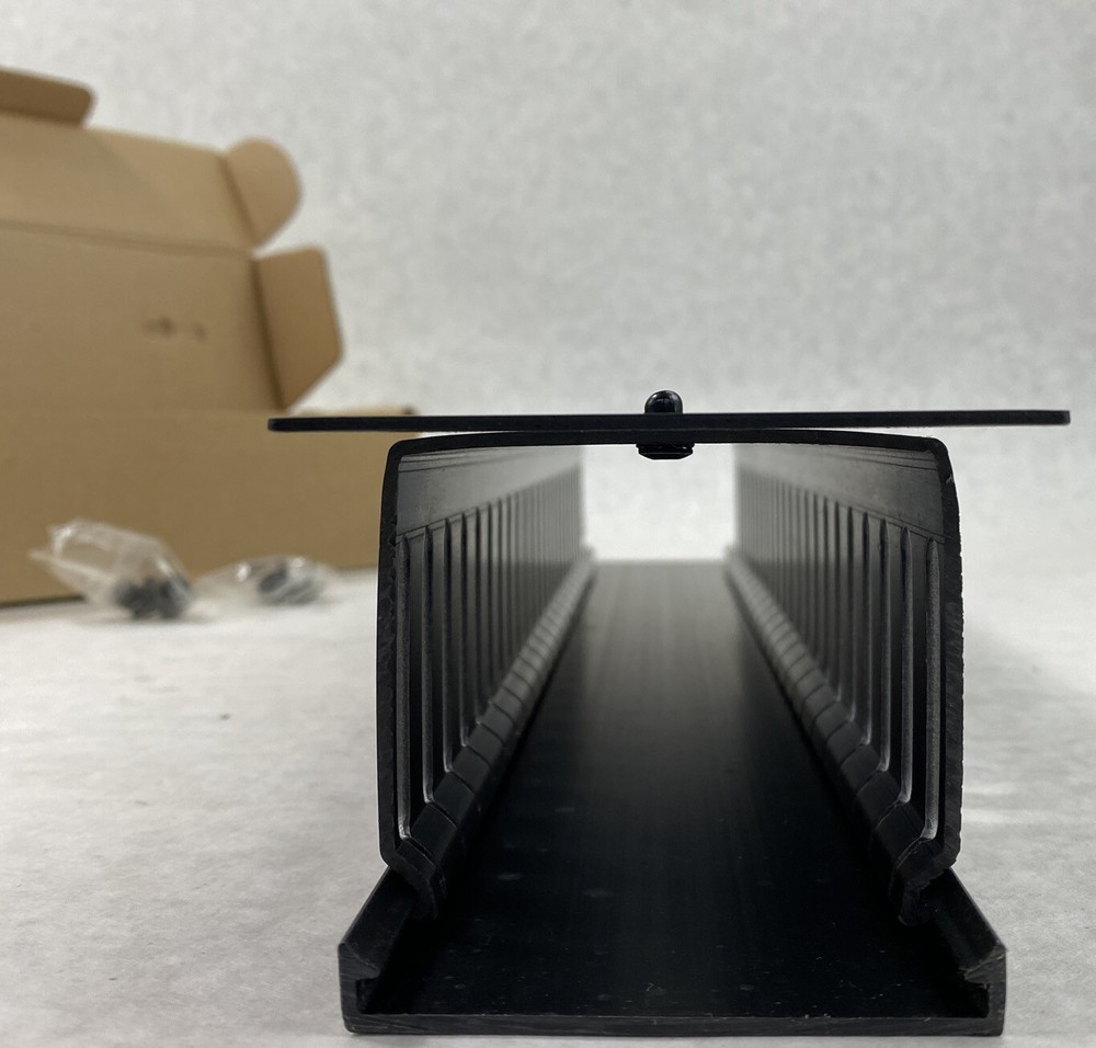 2U (3.5IN) horizontal cable management panel Black DF2 03746