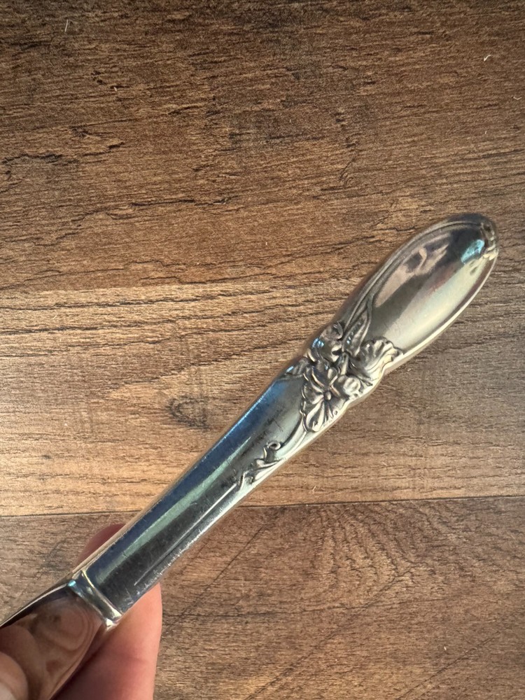 Community White Orchid Knife Silverplated