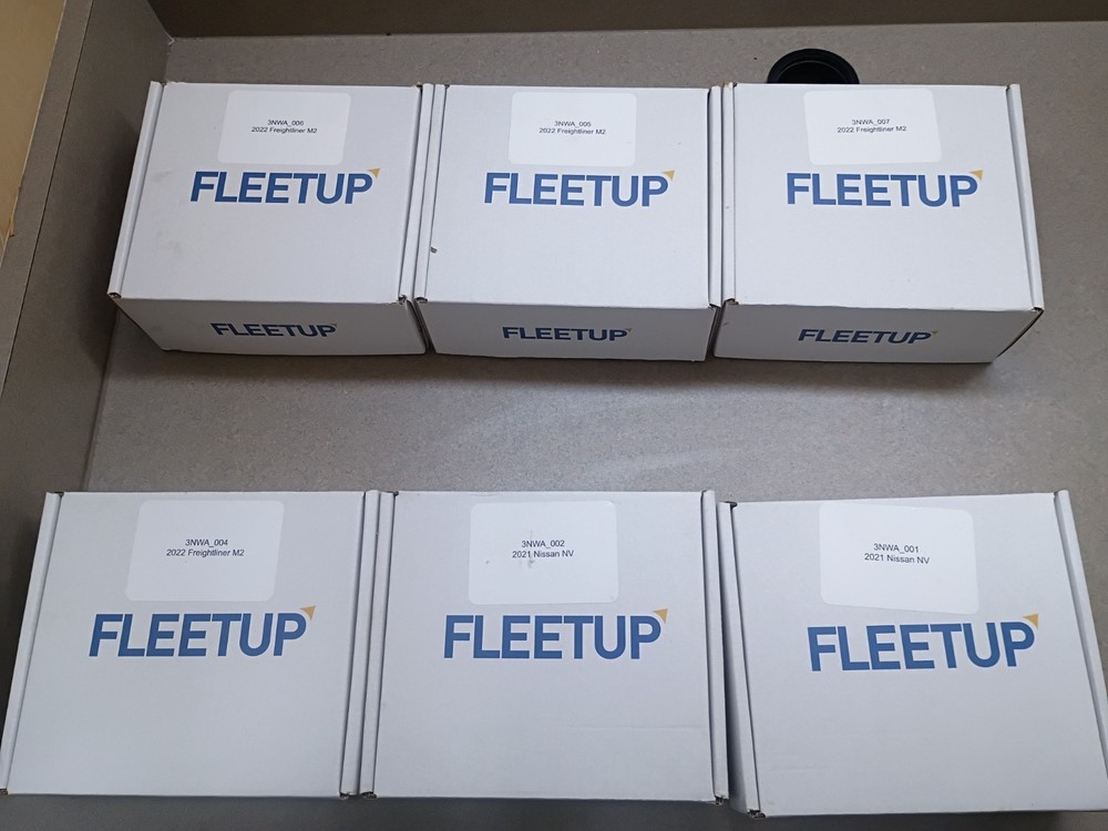 Fleetup 4CJ Wired Portable GPS Intelligent Asset Tracking Device tracker OBD2