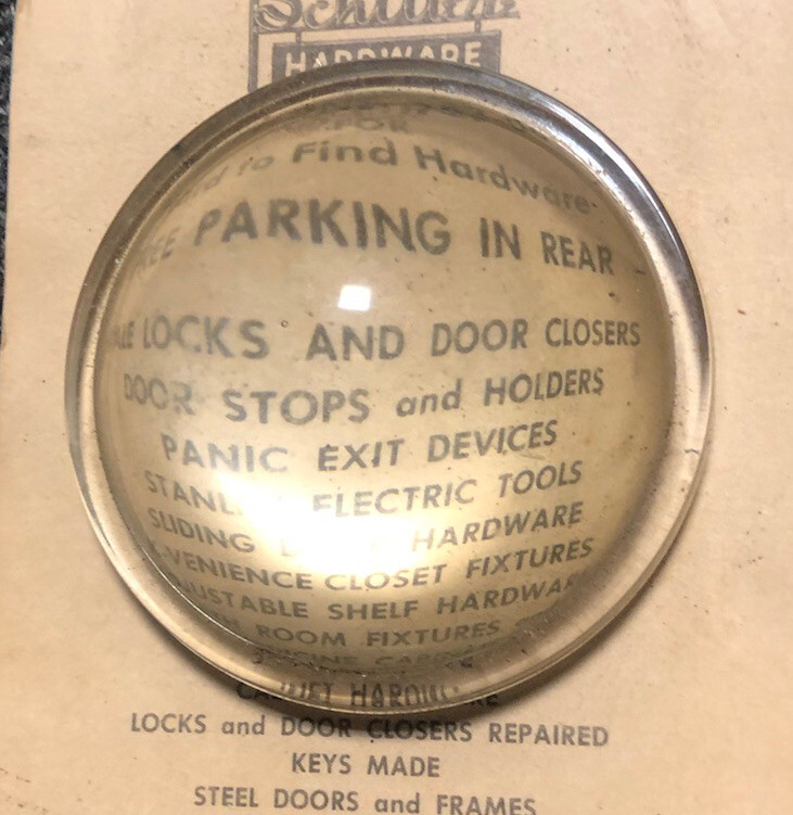 magnifying glass vintage