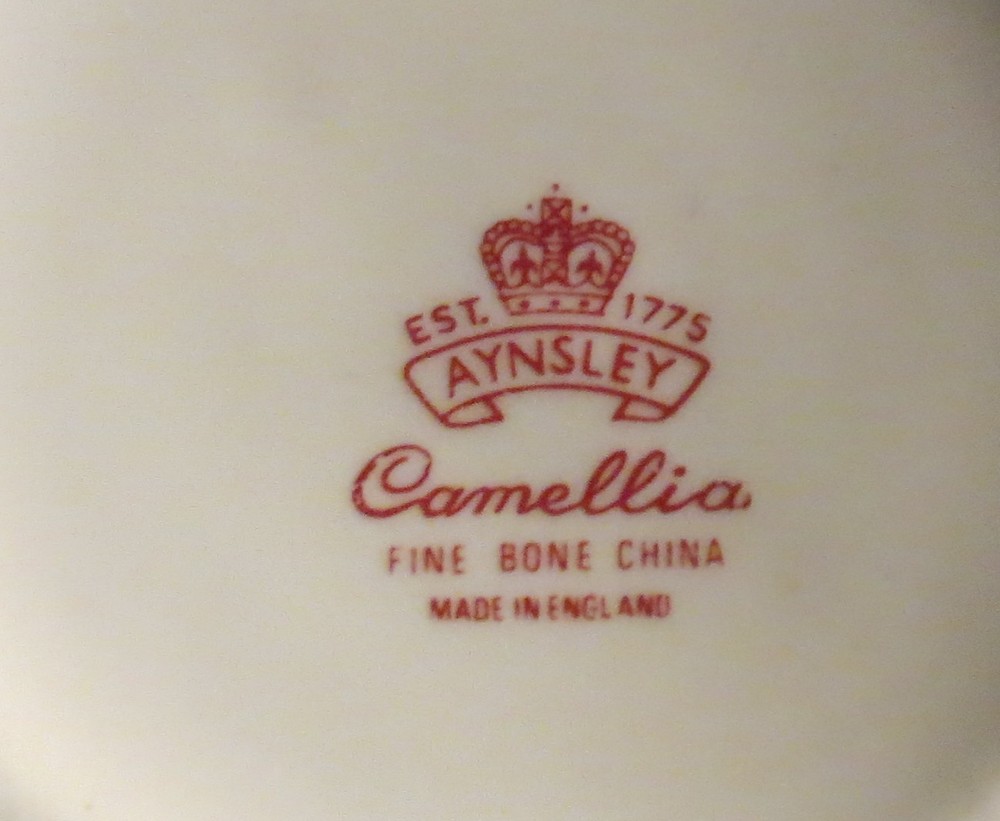 Aynsley Camellia 7" Ivory Vase MINT!