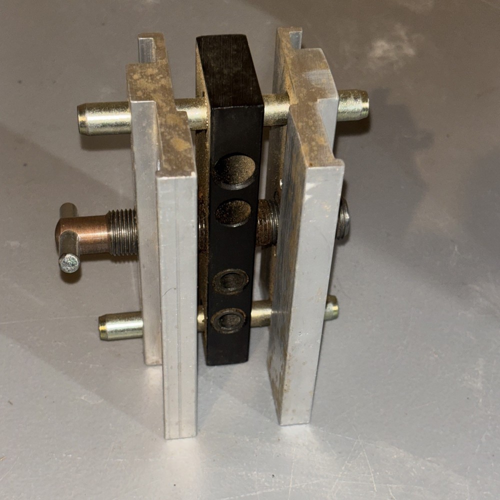 Dowl-it Self Centering Dowel Drill Guide Model No. 2000 Original Box