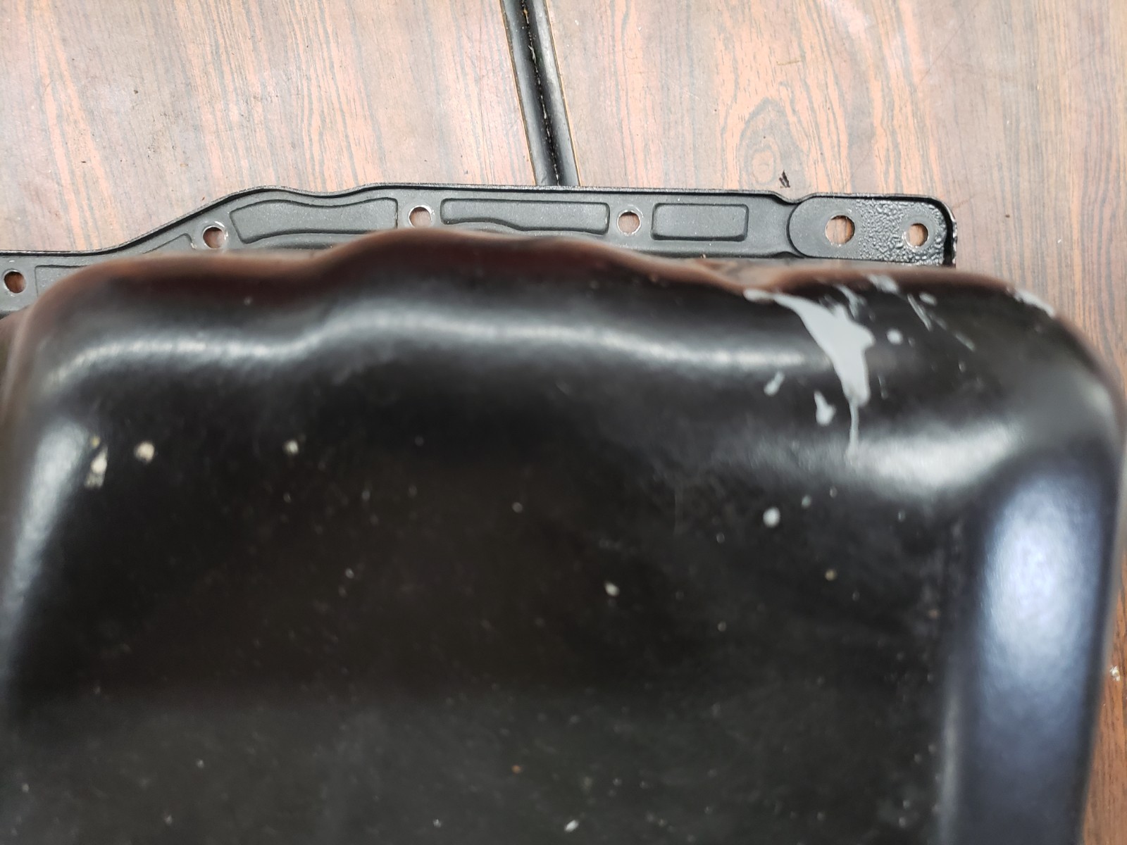 MerCruiser 810845 Marine Engine Oil Pan 3.0L Volvo Penta 3857863