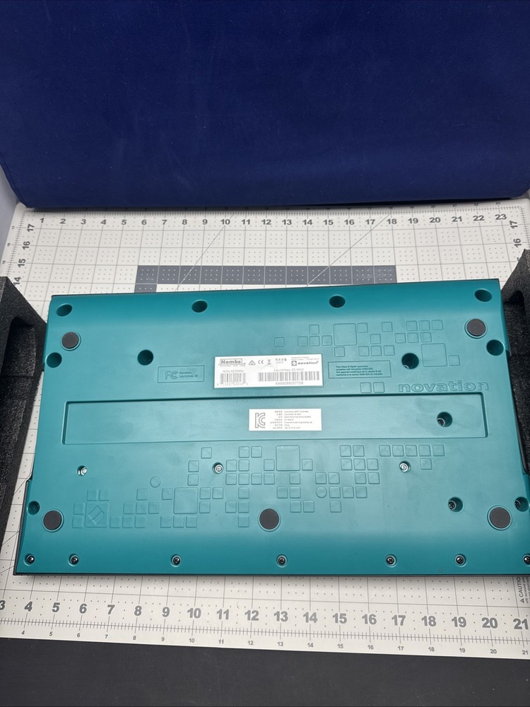 Novation Launchkey Mk2 25 Key USB Keyboard Controller