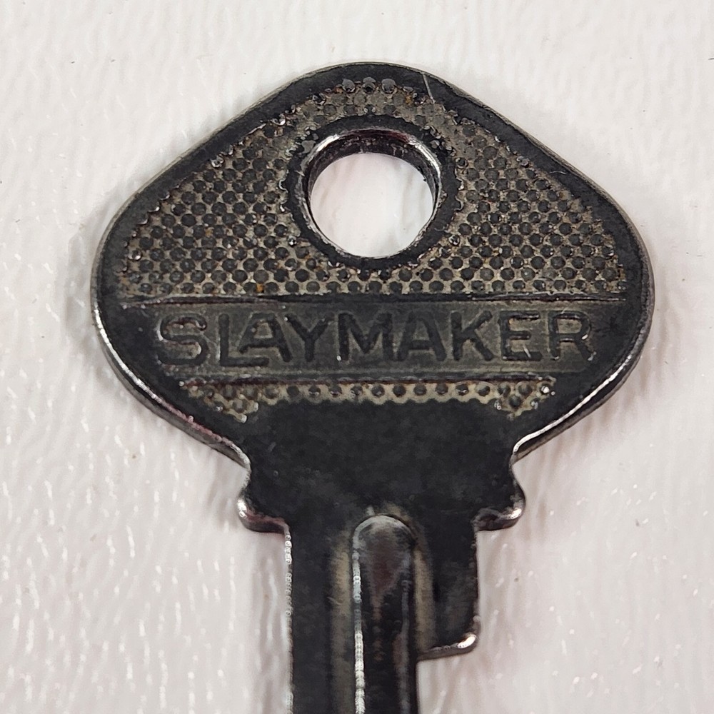 SLAYMAKER 2627 Key Silver Vintage