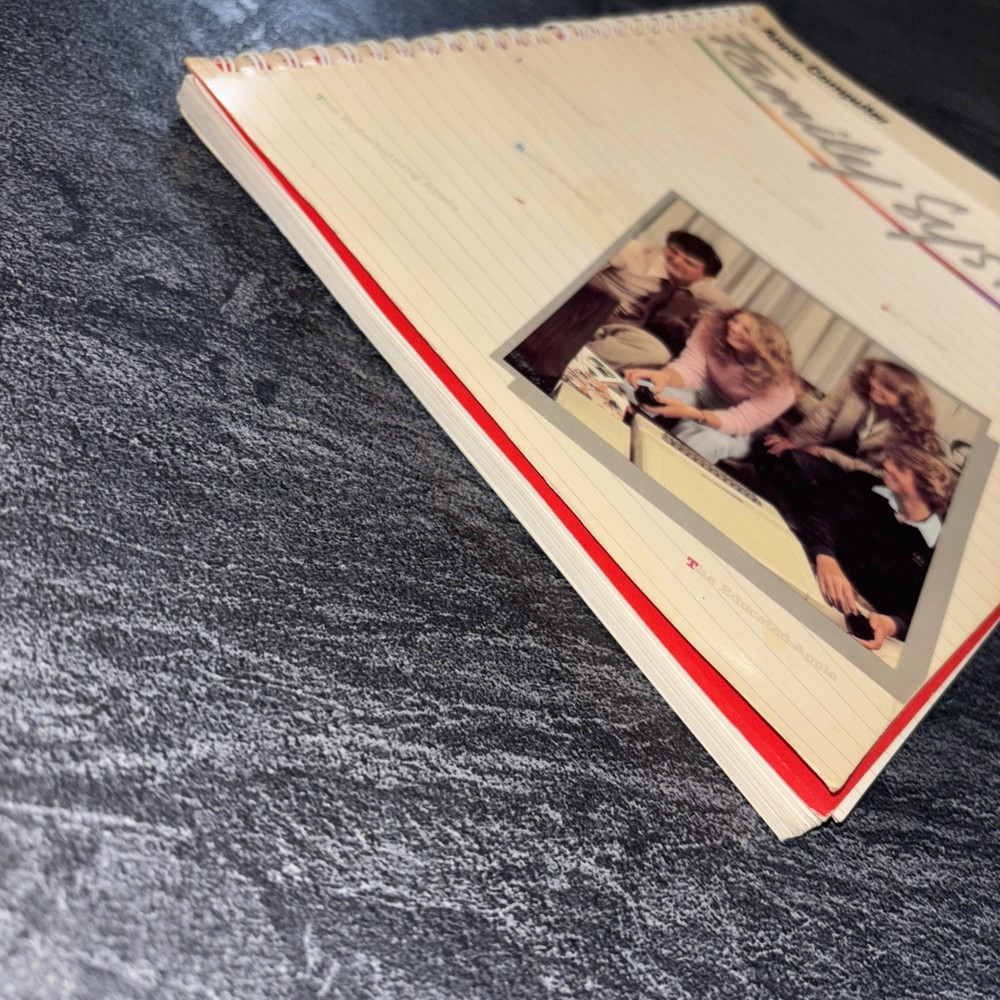 Apple Computer Family System Owner's / Reference Setup Guide 1981 #R