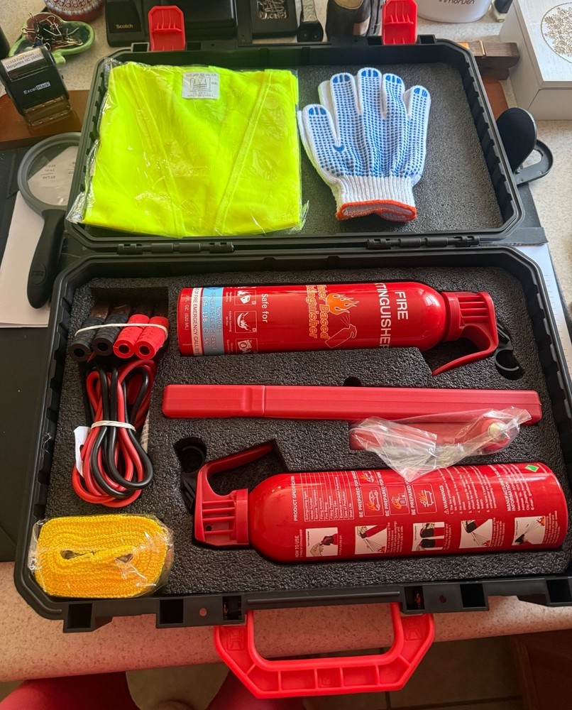 NEW Ziqian Roadside Emergency Kit