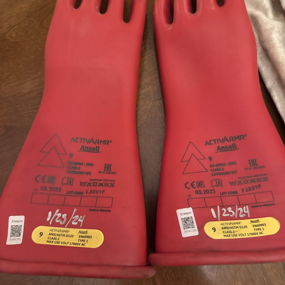 Ansell Class 2 Type 1 Electrical Gloves Max Volt 17000v AC