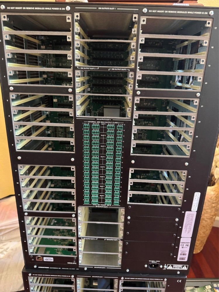 CrestronH DM-MD32X32 Digital Media Switcher Chassis