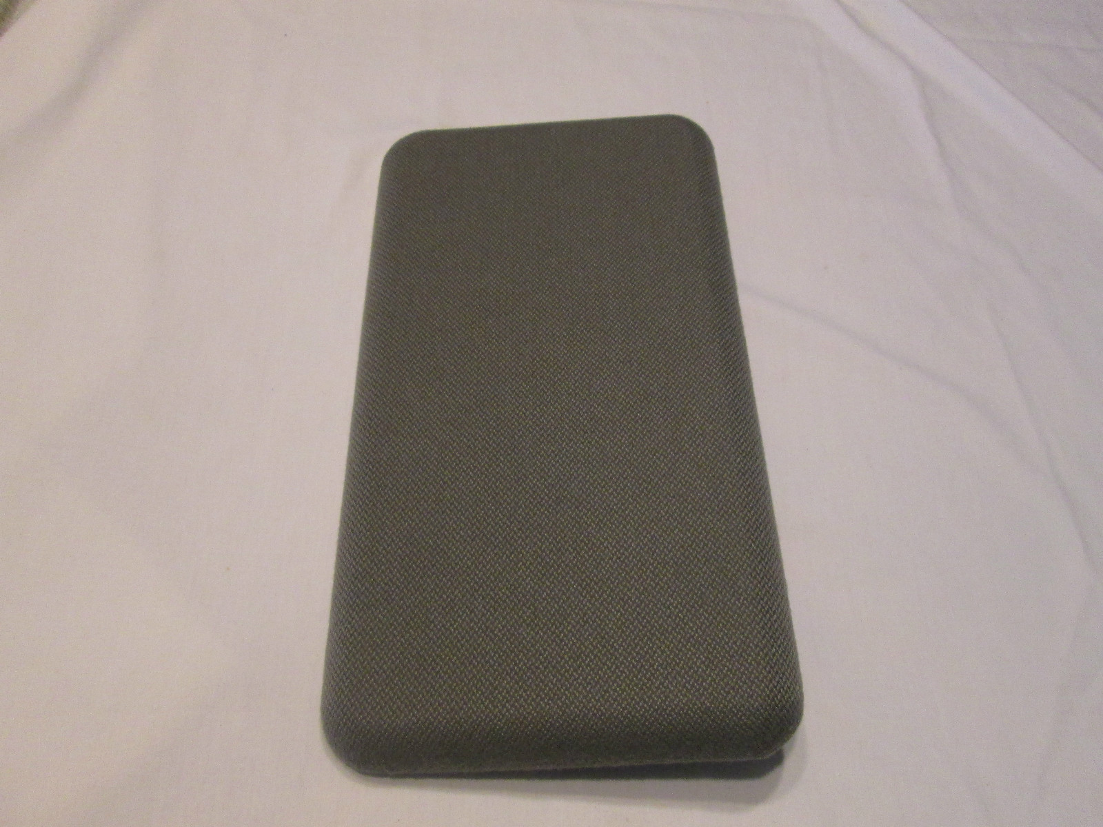 Ford Ranger center console" Lid only” Arm Rest (1998 to 2003)medium Graphite