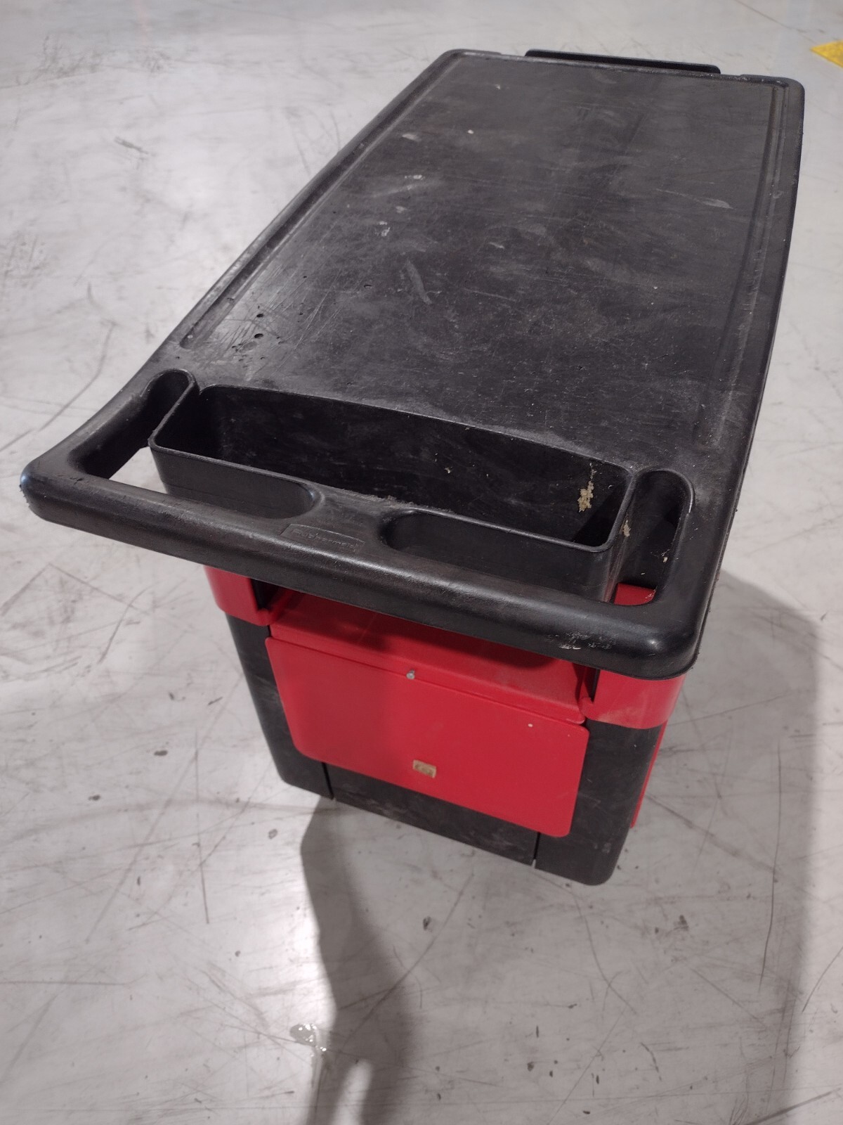 Rubbermaid 6180-88 Trades Cart