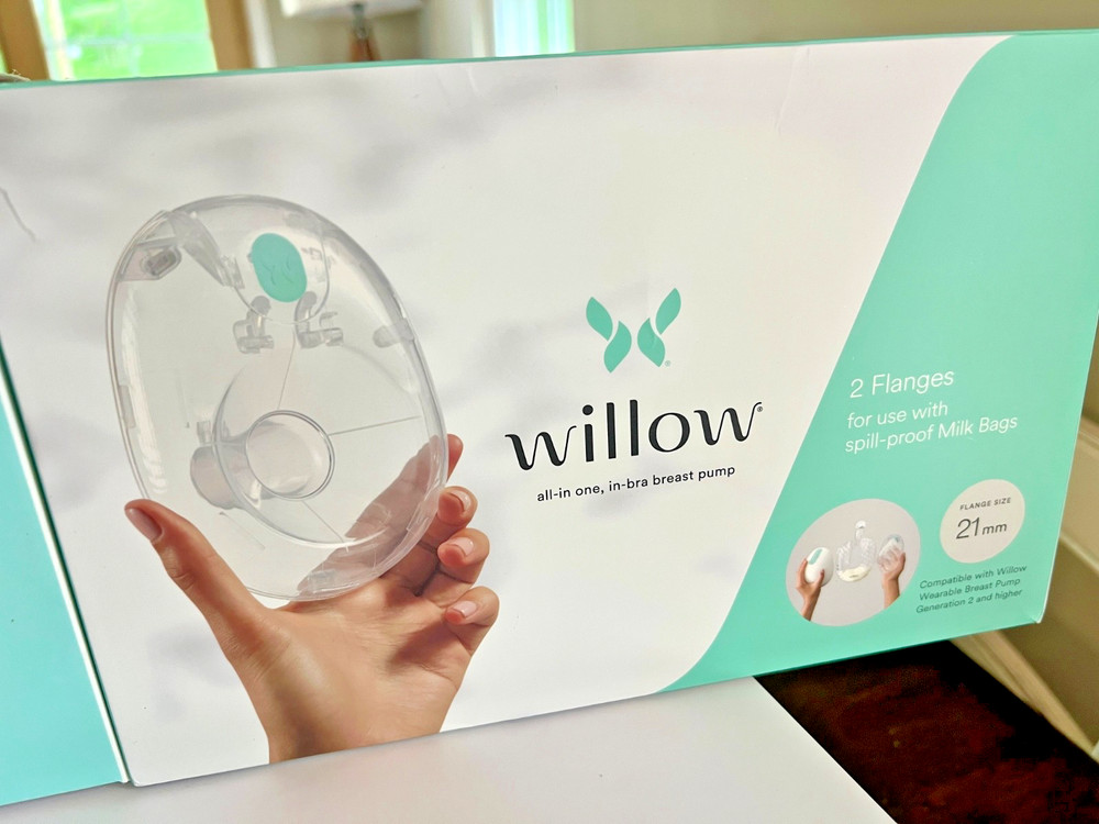 Willow 2.0 Wearable Breast Pump + 2 Flange Set *Open Box, Never Used*